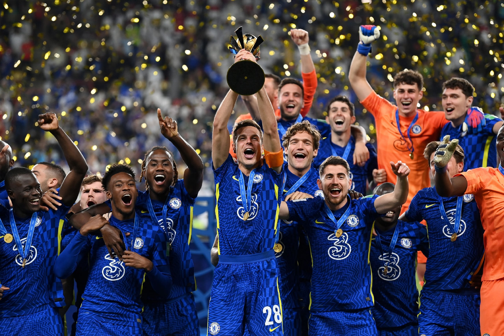 Z字型爬坡输送机